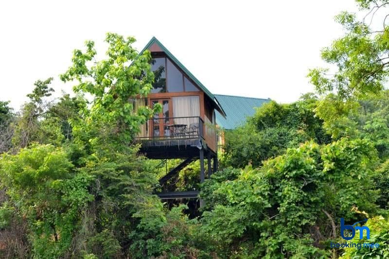 Nice Place Hotel